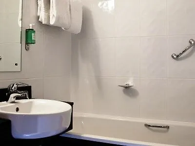 Leonardo Hotel 4*